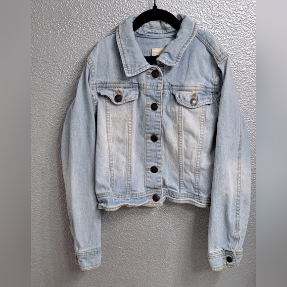 COPY - Cherokee Cropped Denim Jacket Size L (10-12) - Picture 1 of 5